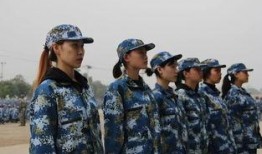 学生军训爆料视频,学生爆料视频揭秘军营生活点滴