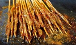 鸭肠小吃爆料视频,揭秘网红美食背后的制作过程