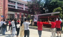 黎明更新最新爆料新闻,揭秘娱乐圈幕后真相