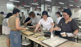 家长爆料食堂视频真实图片,视频图片揭示惊人真相！”